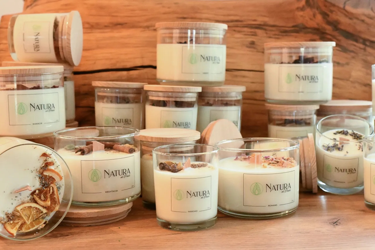 Jak zrobić wosk do świec – krok po kroku dla każdego amatora DIY